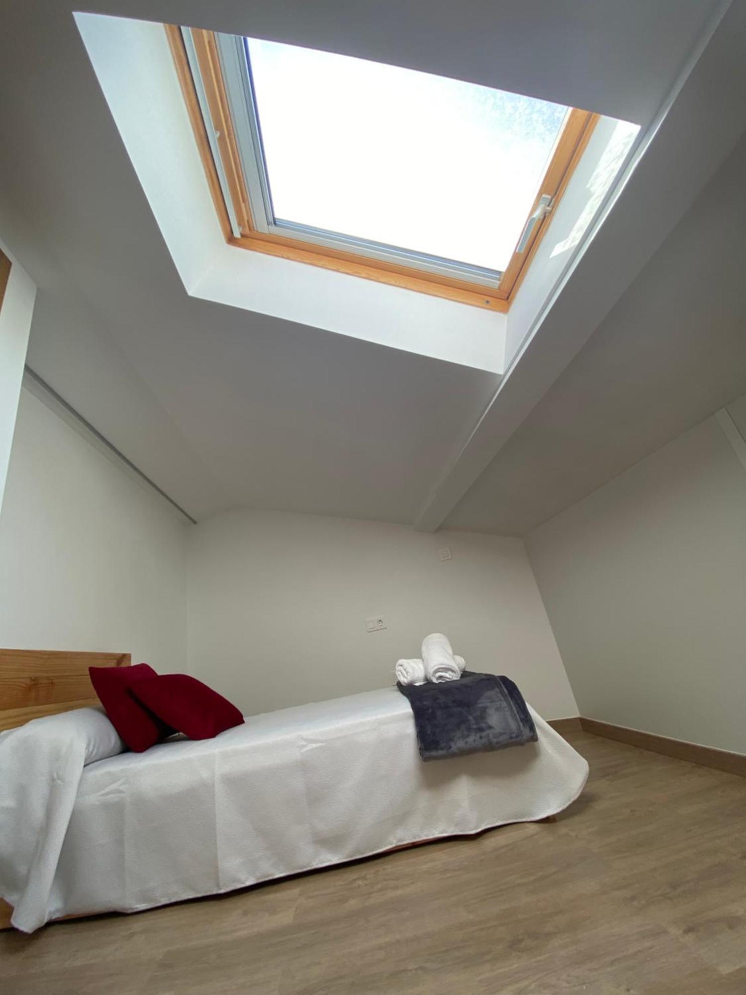 Apartamentos Luisa Santiago de Compostela Exterior photo